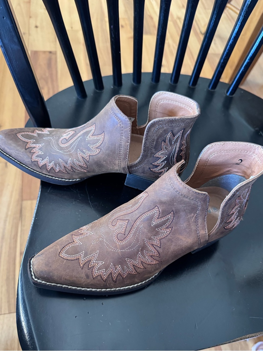 Ariat Brown Girls' Western Chelsea Ankle Boots with Embroidery